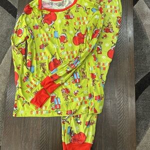 The Grinch Christmas 2 Piece Pajama Set Women’s Size Medium (8/10)
